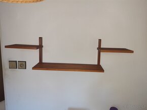 Polička na zeď - 3