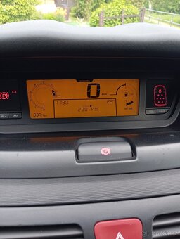 Prodám C4 Grand Picasso,1.6 VTI,r.v.2009,dovoz CH - 3
