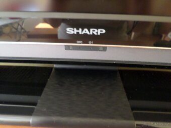 Sharp LCD LC 32D65E - 3