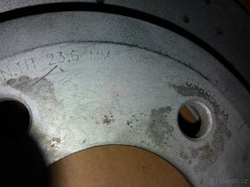 BMW e46 330i - M-paket přední sportovní vrtanékotouče Brembo - 3