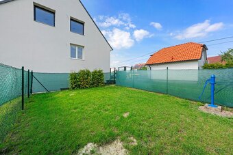 LUXUSNÍ byt Čebín 4kk 155m2 ( vč. zahrada, balkon, parking) - 3