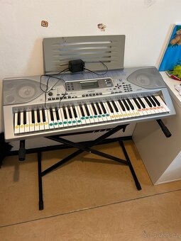 Syntezátor se stojanem - 3