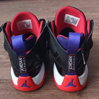 Dětské kožené boty Air Jordan Jumpan Two Trey vel. Eur 38,5 - 3