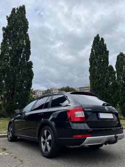Škoda Octavia SCOUT III - 3
