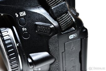 Nikon D5500 + příslušenství ( 11xxx exp.) - 3