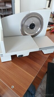 El. kráječ Bosch - 3