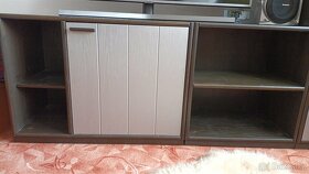 Skříně šedo tmavě zelený - 3