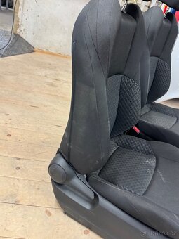 Toyota CHR, kompletní přední i zadní sedačky - 3