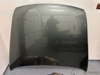 VW Touareg facelift kapota a blatníky - 3