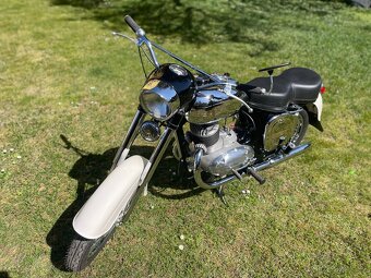 Jawa-ČZ 250 kývačka - 3