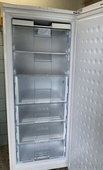 Prodám mrazničku Beko, bílá - 3
