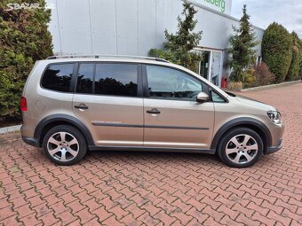 Cross Touran 2.0TDI 103kW,DSG,1.maj.servis pouze VW, kůže - 3