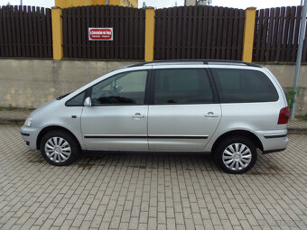Volkswagen Sharan 2.0 TDi 7 místný - 3