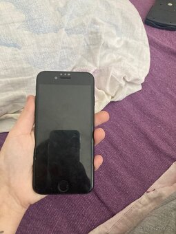prodávám iphone 7 - 3