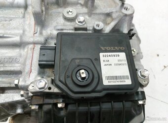 VOLVO XC60 II LIFT B4 2.0B převodovka Mild Hybri - 3