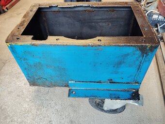 Hydraulická nádrž - 3