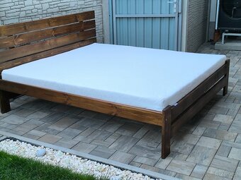 Prodám manželskou postel + Matrací 180cm x 200cm - 3