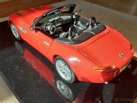1:18 BMW Z8 , MAISTO - 3