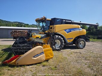 Predám kombajn New Holland CR 9080, rok výroby 2011, lišta 9 - 3