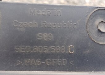 Chladičova stěna Škoda Octavia III 5E0805588C - 3