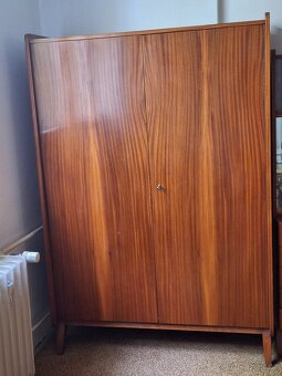 Sektorovy nábytek - 3