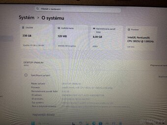 Lenovo B50-80 s nabíječkou Intel Pentium CPU 3825U 1,90GHz R - 3