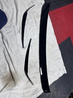 doplnky černý lesk na bmw g30 před face cena za vše 3500 - 3