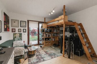 Pronájem bytu 1+kk s terasou a předzahrádkou, Jana Přibíka,  - 3