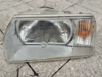 Svetla Škoda Favorit - 3