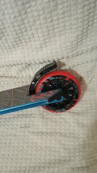 Dětská koloběžka Dekatlon železná - 3