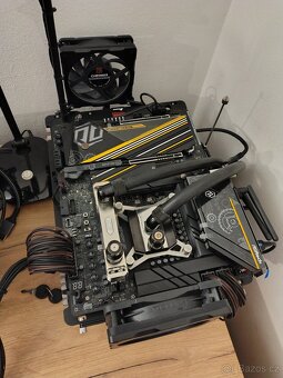 ASROCK Z890 TAICHI OCF - 3