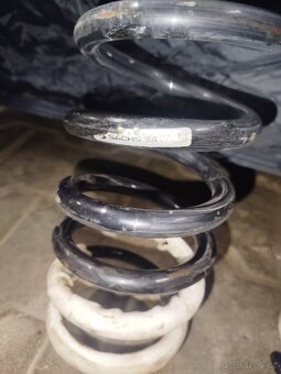 Pružiny Sachs na Ford Focus Mk2 kombi - 3