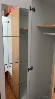 Šatní skříň - 3