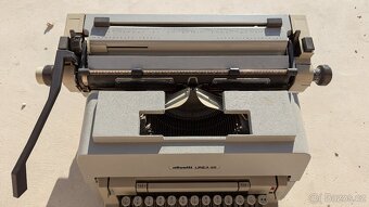 Psací stroj Olivetti Linea 98 - 3