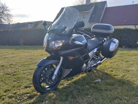 Yamaha FJR 1300 - 3