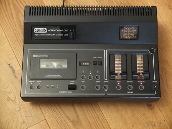 Eumig Metropolitan CCD Stereo kazetový magnetofon (1977) - 3