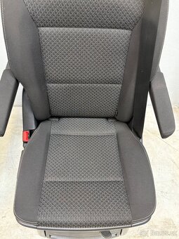 Sedadla Otočná Vw Multivan T6 Isofix Výborný stav - 3