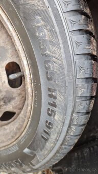 Prodam pneu zimni kumho 195/65/15 - 3