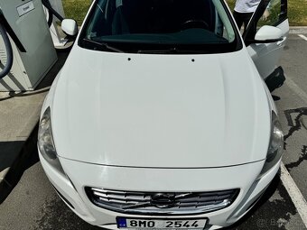 VOLVO V60 2.0 2011 - 3