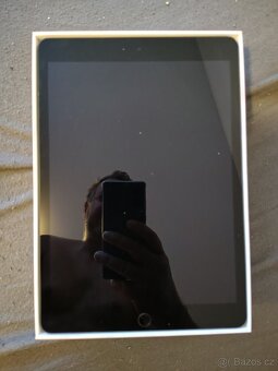 Prodám Apple iPad 9 generace 64 GB - 3