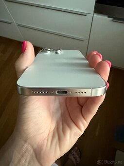 iPhone 15 Pro Max 256 GB - 3