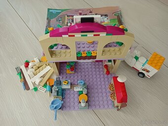 LEGO Friends 41311 Pizzerie v městečku Heartlake - 3