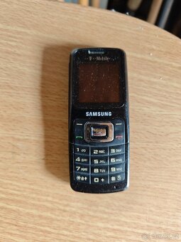 Sada mobilů značky Samsung - 2 - 3