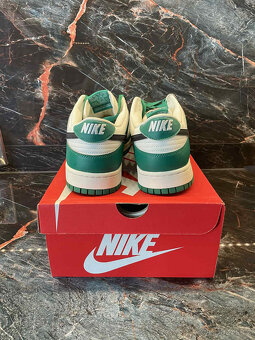 Nike Dunk Low SE Lottery Pack Malachite Green - 3