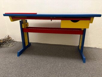 Rostoucí psací stůl pro děti - 3