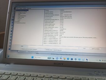 SONY VAIO VPCEB1E1E - 3