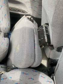 Hyundai starex H1 - sedačky - 3