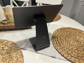 CubeNest S020 magnetický stojánek pro iPad 11 / 12,9 - 3