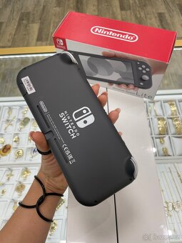 Nintendo Switch Lite, záruka 3/26 - 3