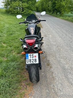 Yamaha fz6 - 3